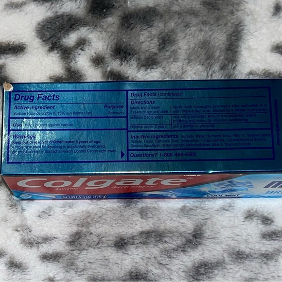 Colgate Toothpaste - Picture 6 of 8